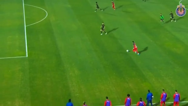 Alexis Vega's sensational curler against FC Juárez